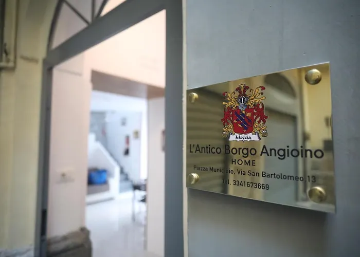 L'antico Borgo Angioino